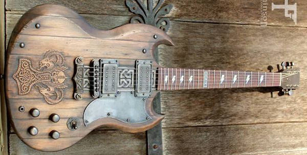 Hutchinson_guitars_Thor