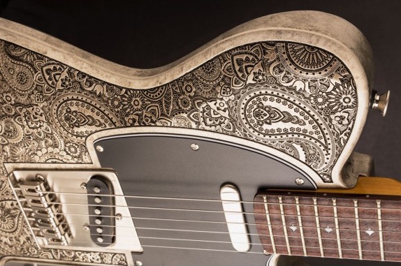 dellatera_engraving_horn